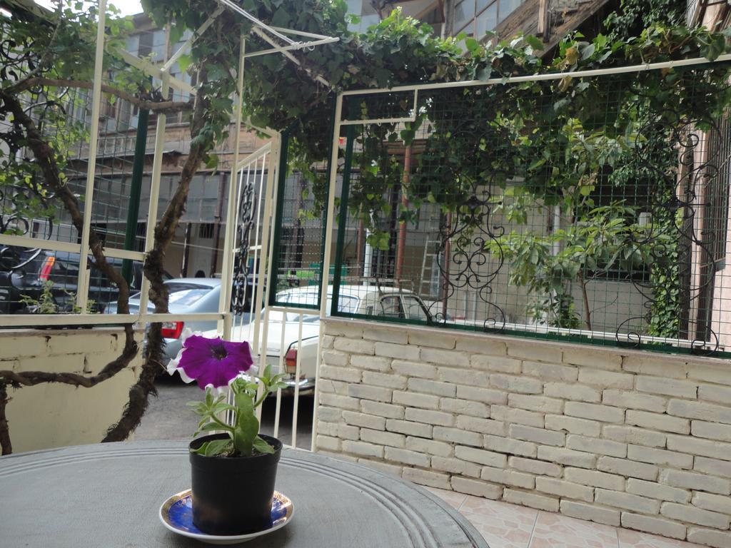 דירות טביליסי Art House Petunia מראה חיצוני תמונה